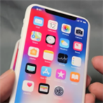 Podívejte se na porovnání chystané trojice iPhonů s loňským iPhonem X